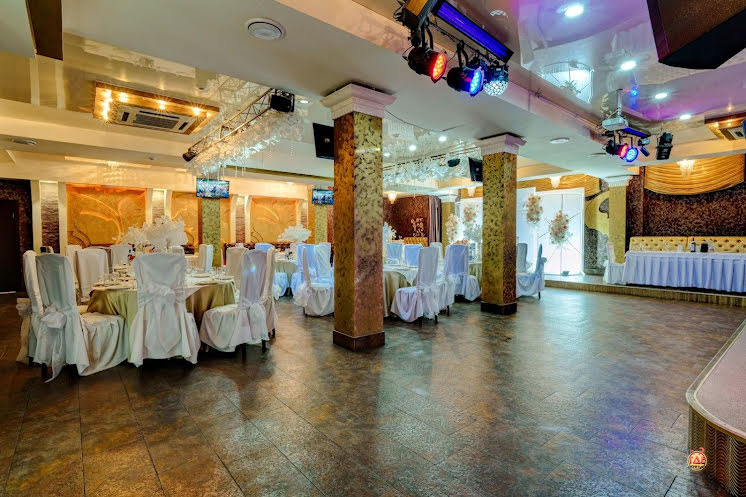 Золотой зал в «Буржуй» фотография №2