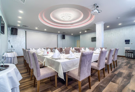 Зал «Сапфир» в Зал «Оникс»