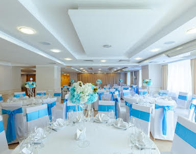  ресторан Marins Park Hotel Mocква Пражская