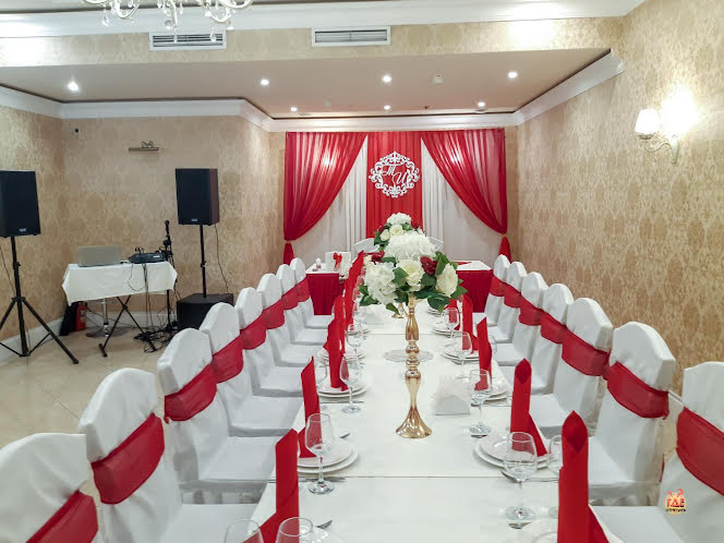 Малый зал в «Люкс» фотография №4