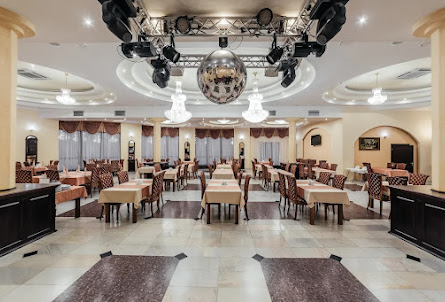 Основной зал в Малый зал