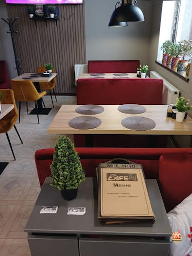 Основной зал в «Кафе AV» фотография №1