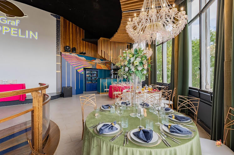 Основной зал  в «Graf ZEPPELIN» фотография №3