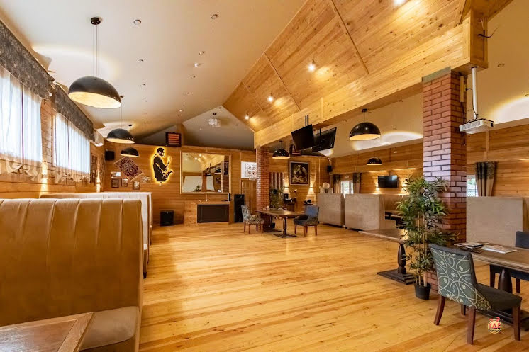 Основной зал в «Генацвале на Краснопольском» фотография №3