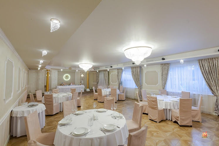 Большой зал в «Гранд Фэмили» фотография №13