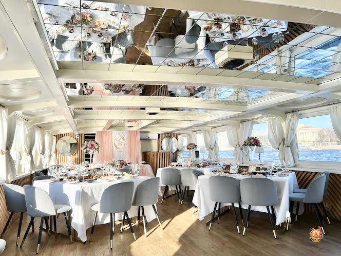 Палуба в «Теплоход "Чайка"» фотография №13