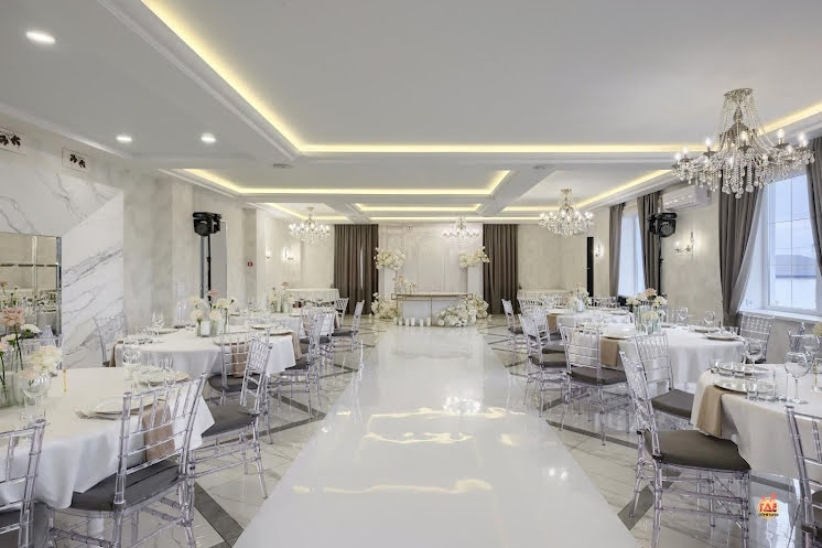 Банкетный зал в «Вилла София» фотография №9