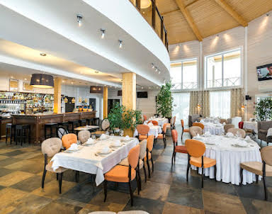  ресторан Vazuza Country Club