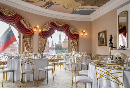 Залы «Суздаль и Кострома‎» в Зал «Романовский»