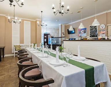  ресторан Гостиная на Железняка