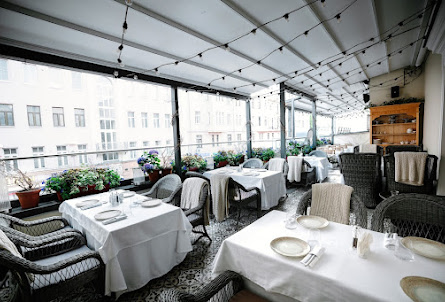 Веранда 2 этаж в VIP-зал