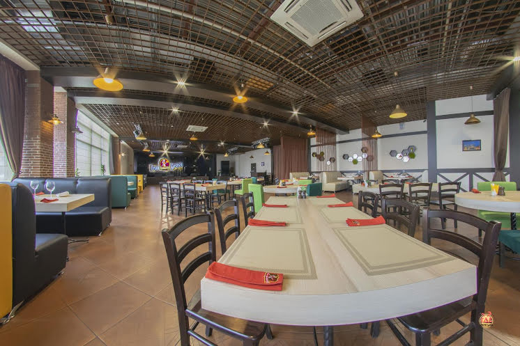 Основной зал в «Frau Gross» фотография №4