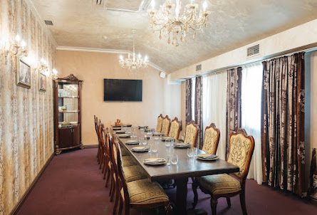 Малый банкетный зал 2 этаж  в Малый банкетный зал 1 этаж 