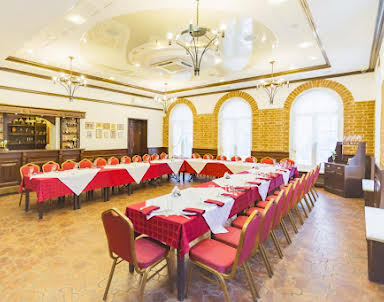  ресторан Петров Двор