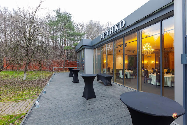 Веранда в «Артико Холл» фотография №1