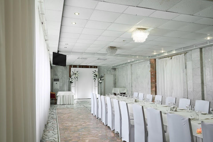 Большой банкетный зал в «Московский» фотография №6