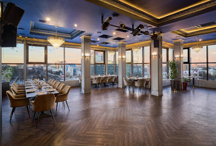 Центральный зал в Зал «Полякофф»