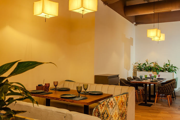 Зал 2 этажа  в «Шато Манави на Профсоюзной» фотография №16