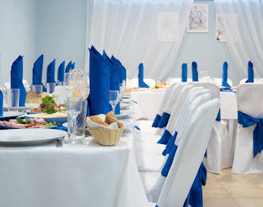  ресторан Хлеб и Соль на Есенина