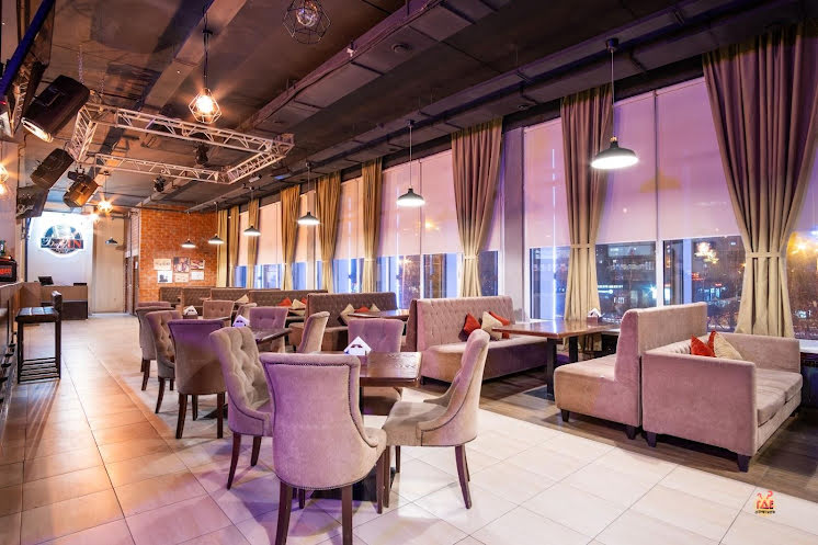 Основной зал в «БардIN» фотография №16