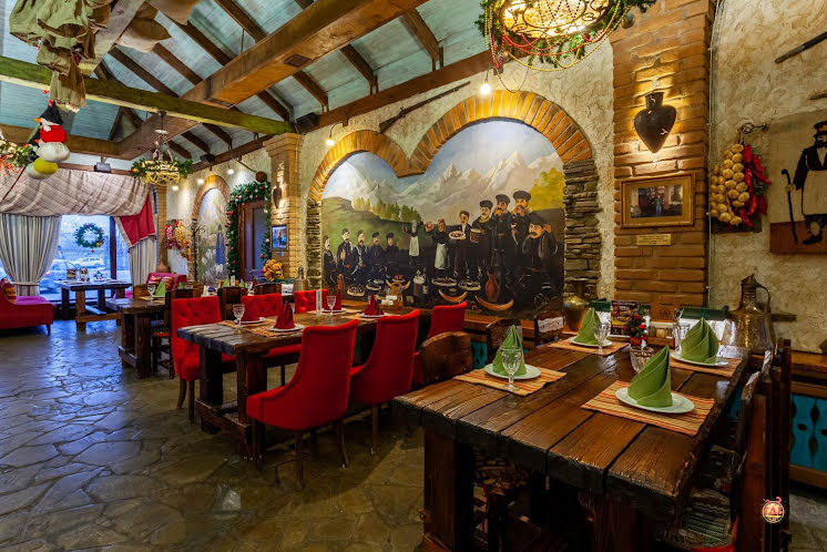 Зал на 1 этаже  в «Не горюй» фотография №9