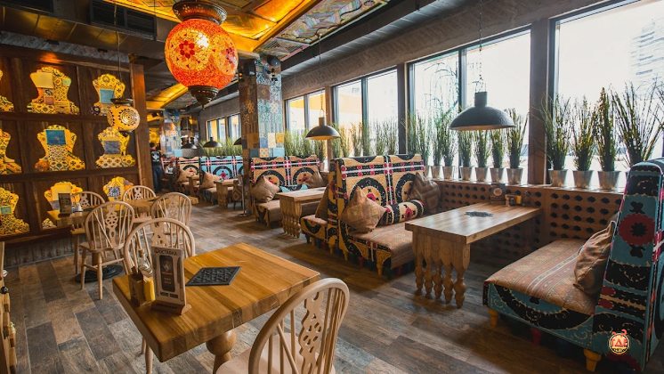 Зал ресторана  в «Чайхона №1 Митино» фотография №10