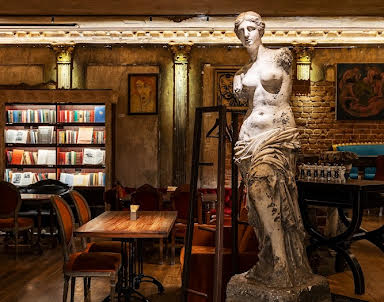  ресторан БеZухов