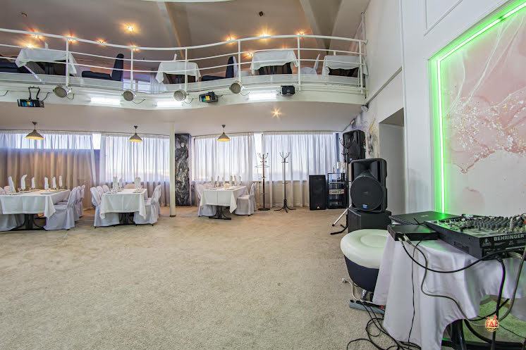 Зал «Седьмое небо» в «Седьмое небо» фотография №5