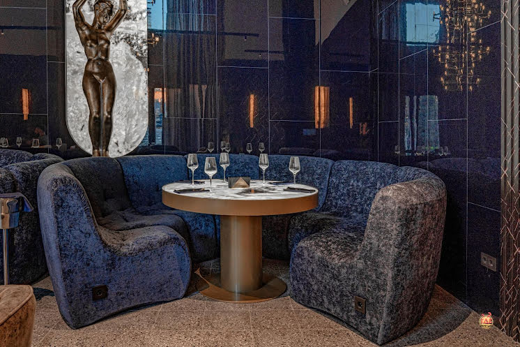  Зал со статуями  в «Гарда бар» фотография №16