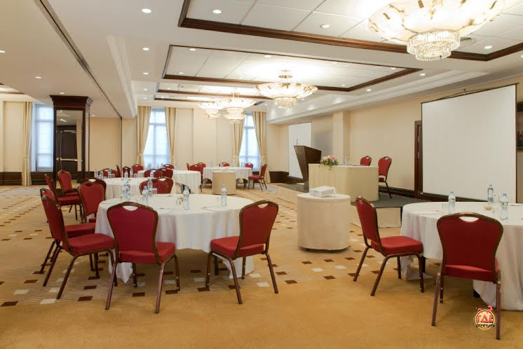 Зал «Кусковский + Марфинский» в «Сафмар Грандъ» фотография №6