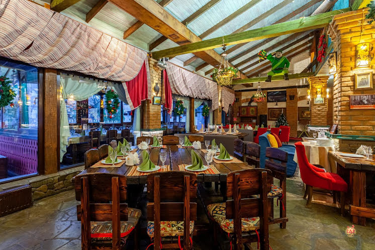 Зал на 1 этаже  в «Не горюй» фотография №18