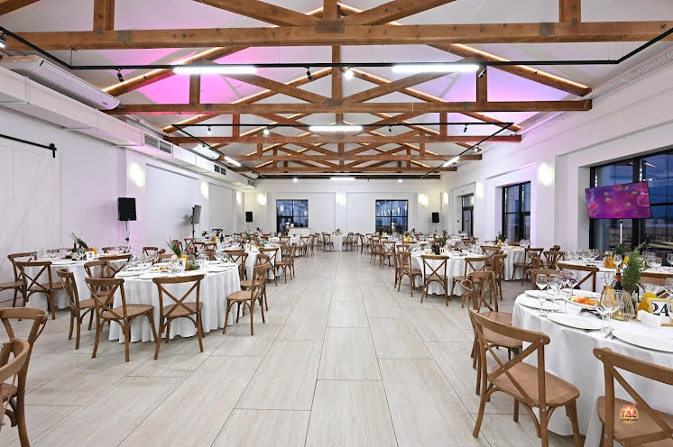 Основной зал  в «АМБАР ХОЛЛ» фотография №14