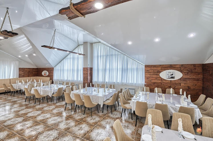 Зал на 100 человек  в «Адель» фотография №3