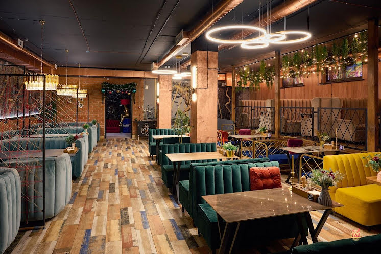 Основной зал в «Haze Bar на Краснолесья» фотография №1