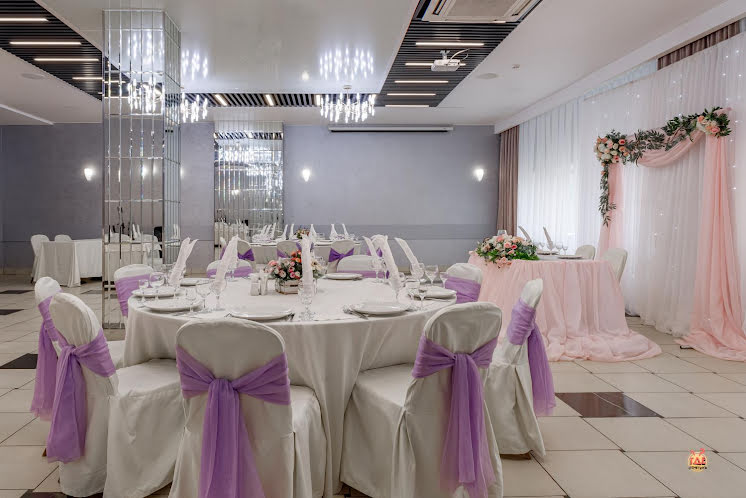 Зал «Белый холл» в «АМАКС Золотое кольцо» фотография №16