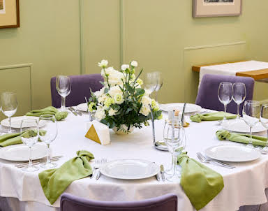  ресторан Hilton Garden Inn Kaluga