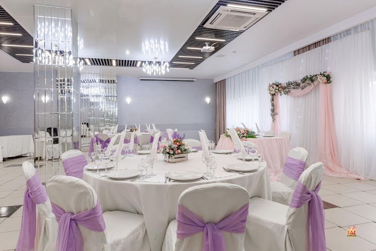 Зал «Белый холл» в «АМАКС Золотое кольцо» фотография №18