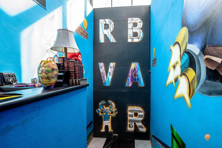 Танцпол и караоке  в «Руки ВВерх! Бар Зеленоград» фотография №4