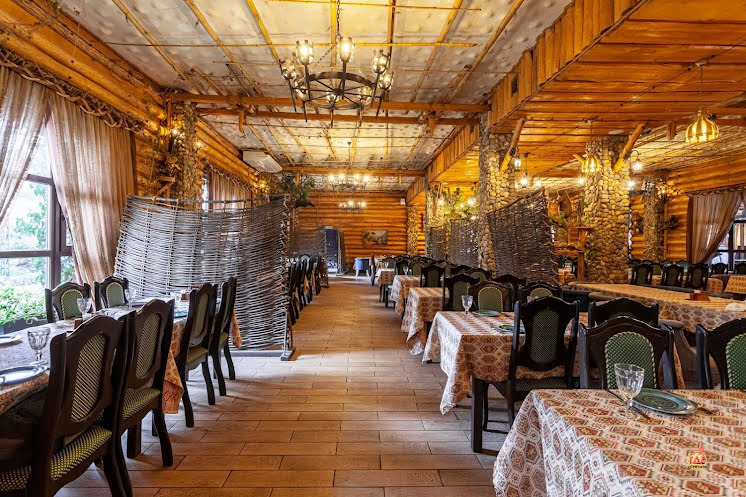 Основной зал в «Помещик на Бершанской» фотография №5