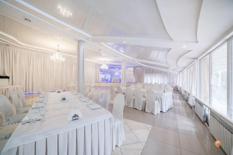 Белый зал в «Ермак» фотография №1