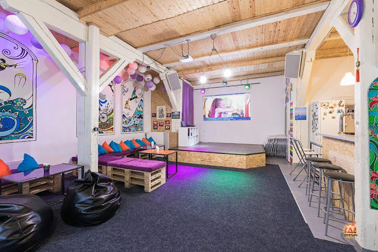 Основной зал в «COM.NATA на Лиговском» фотография №1