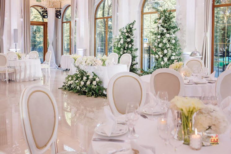 Ресторан "Romanoff's" в «Tsar Palace Luxury Hotel & SPA» фотография №3