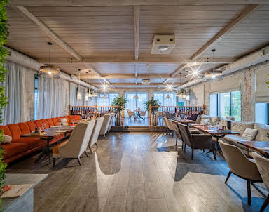  ресторан Птичка