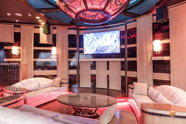 Большой VIP-зал в «Лодка» фотография №1