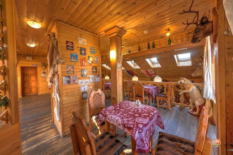 Основной зал  в «Берлога» фотография №4