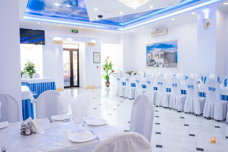 Зал «Греческий» в «Кураж на Академика Королева» фотография №2