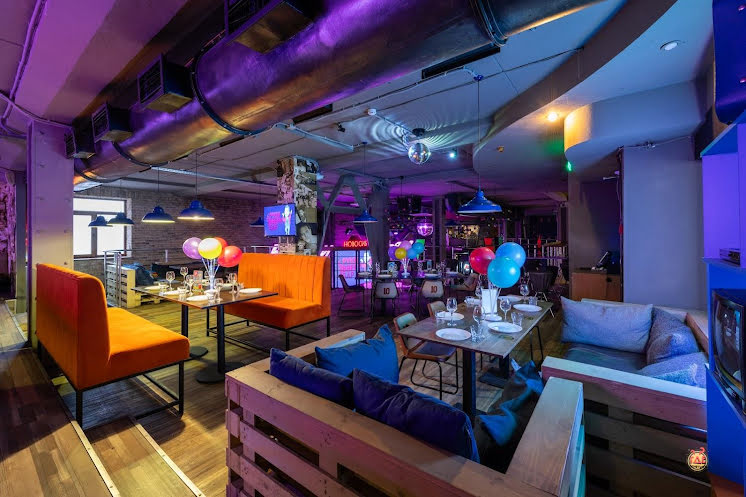 Основной зал в «Руки ВВерх!» фотография №9