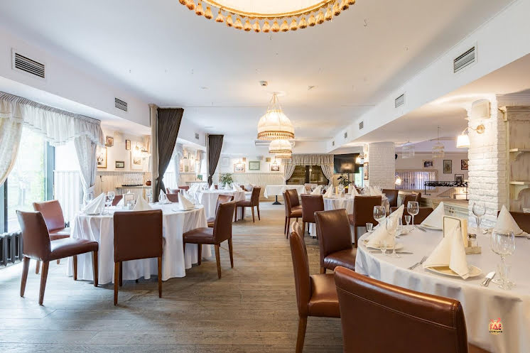 Зал "Большой" в «Stroganoff Bar & Grill» фотография №12