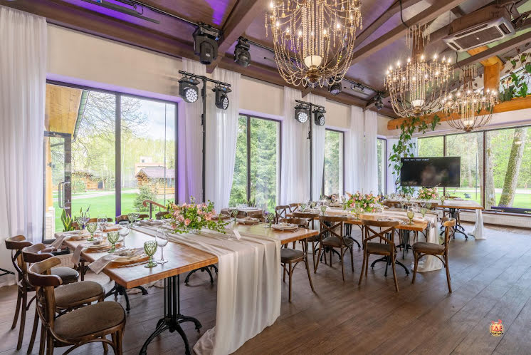 Зал ресторана в «LaFa» фотография №4