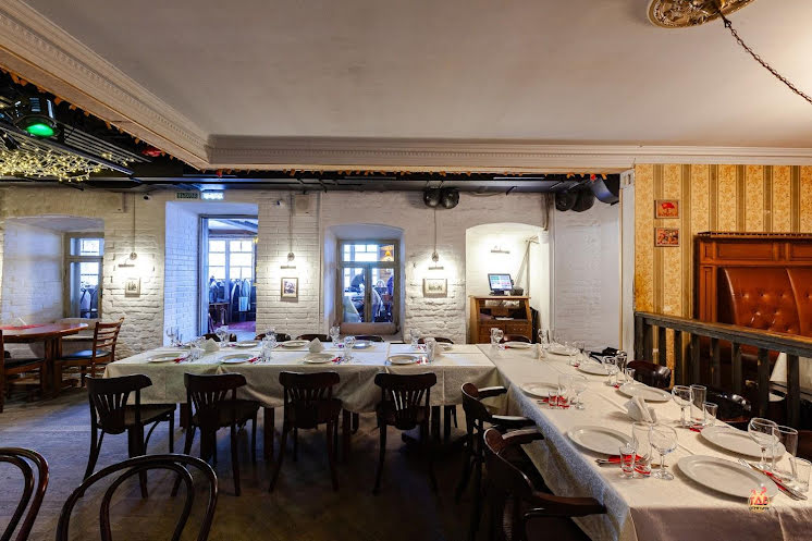 Основной зал в «Высоцкий» фотография №2